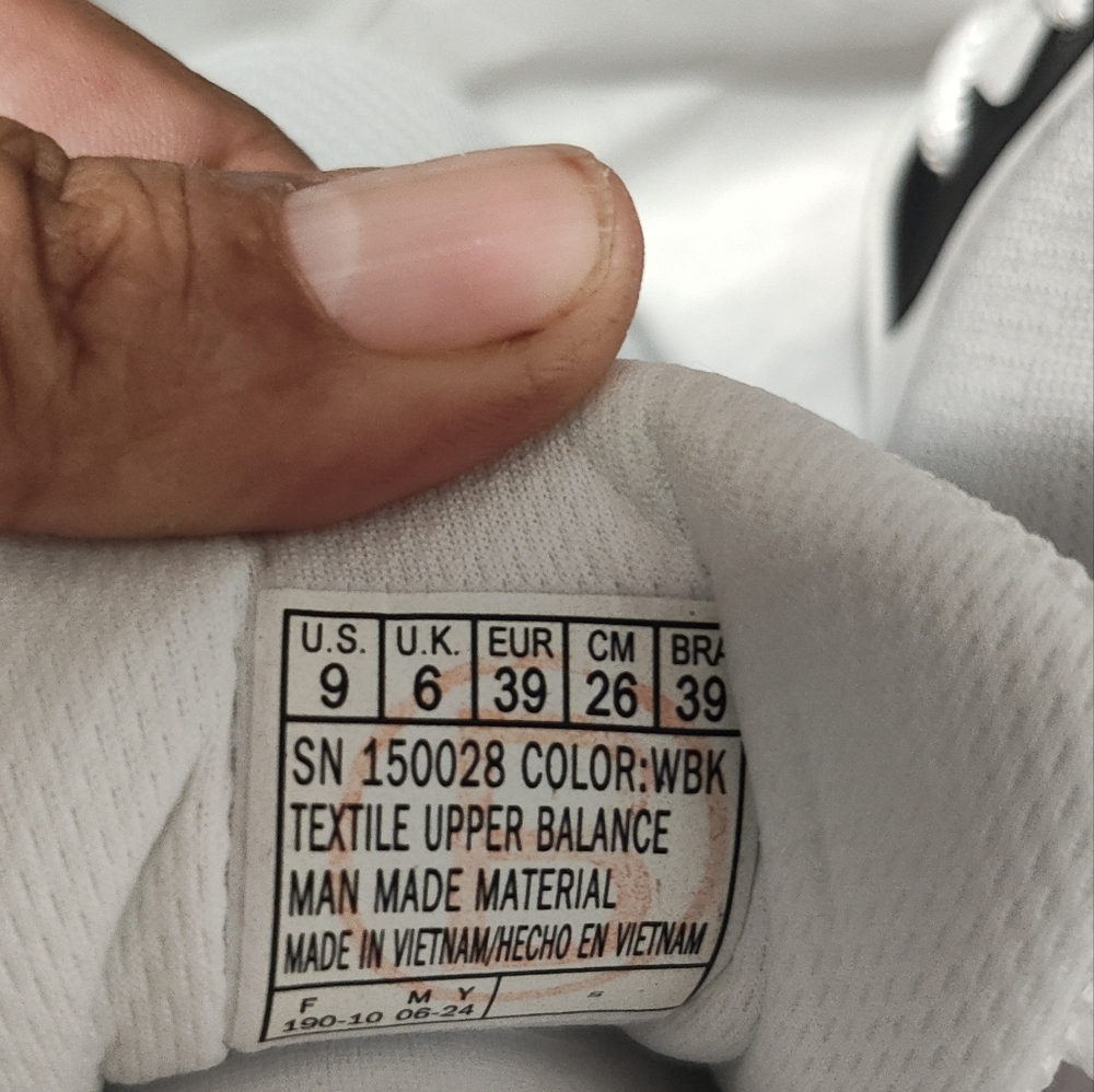 Skechers Light Gray and White Sneakers - Picture 6 of 10